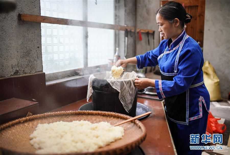 #(新华视界)(10)广西龙胜：深山苗寨油茶飘香