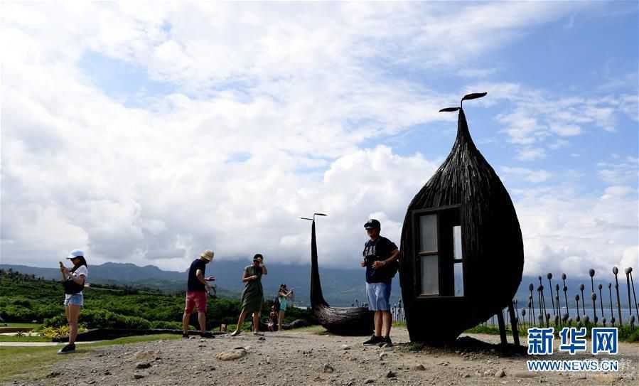 （图文互动）（7）旅游旺季来临 台湾业者各展身手引游客