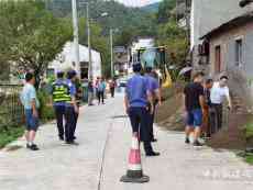 休宁县汪村镇：为乡村公路“活血通脉”