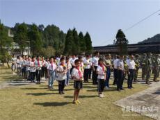 鹤城实验学校：祭祀革命先烈 珍惜幸福生活