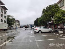 湖南宜章县黄沙镇：破解“停车难” 营造安全道路交通环境