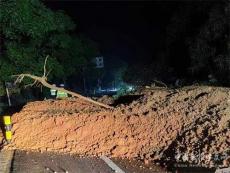 蓝山公安交警：全力应对“强降水”保道路安全畅通