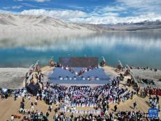 第14个“中国旅游日”新疆主会场活动在白沙湖景区启动