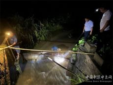 安徽休宁县月潭湖镇：以“迅”应“汛” 风雨同心护家园