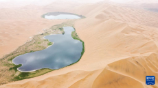 巴丹吉林沙漠—沙山湖泊群申遗成功