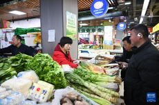 陕西延安：备足货量供应节前市场