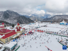 南国冰雪记：四川冰雪旅游热