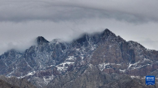 雪后贺兰山